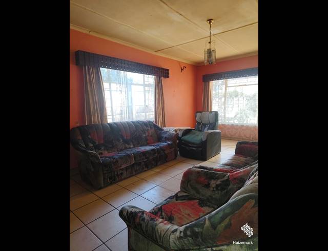 3 BEDROOM HOUSE FOR SALE IN SASOLBURG EXT 12